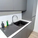 2br Flat Wifi, Parking Contractors & Families *