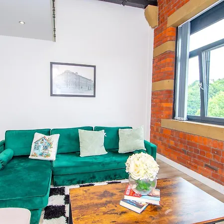 2br Flat Wifi, Parking Contractors & Families Apartament