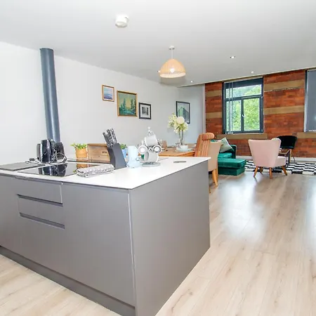 2br Flat Wifi, Parking Contractors & Families *