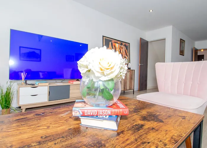 Apartamento 2br Flat Wifi, Parking Contractors & Families