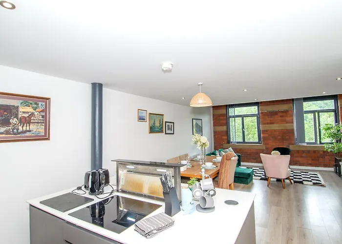 2br Flat Wifi, Parking Contractors & Families شقة برادفورد