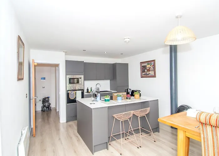 2br Flat Wifi, Parking Contractors & Families شقة برادفورد