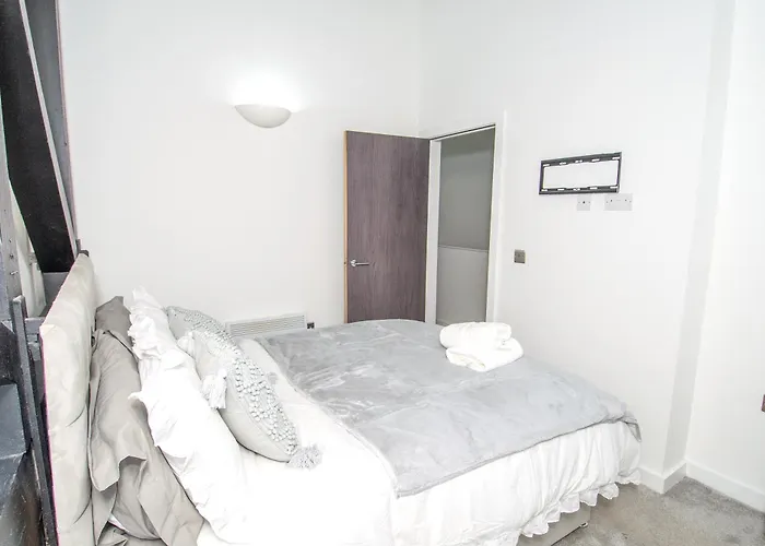 2br Flat Wifi, Parking Contractors & Families