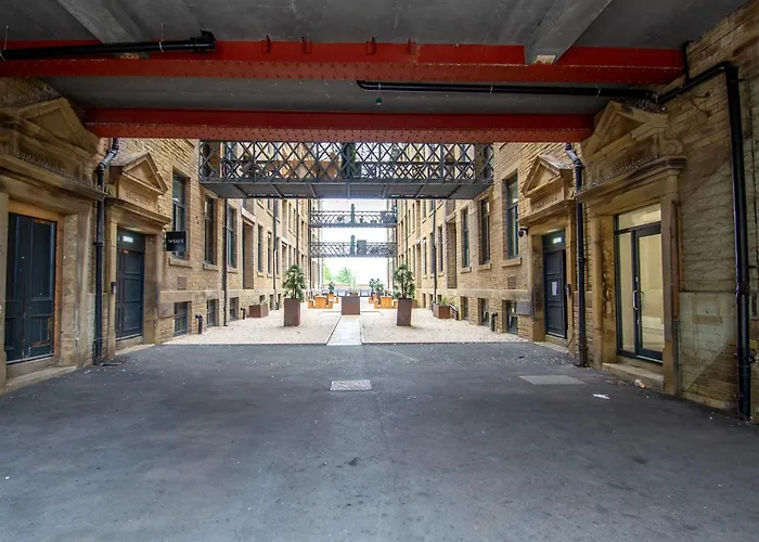 2br Flat Wifi, Parking Contractors & Families شقة