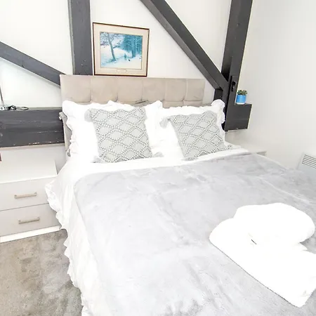 아파트 2br Flat Wifi, Parking Contractors & Families *