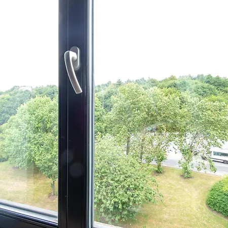 2br Flat Wifi, Parking Contractors & Families 아파트